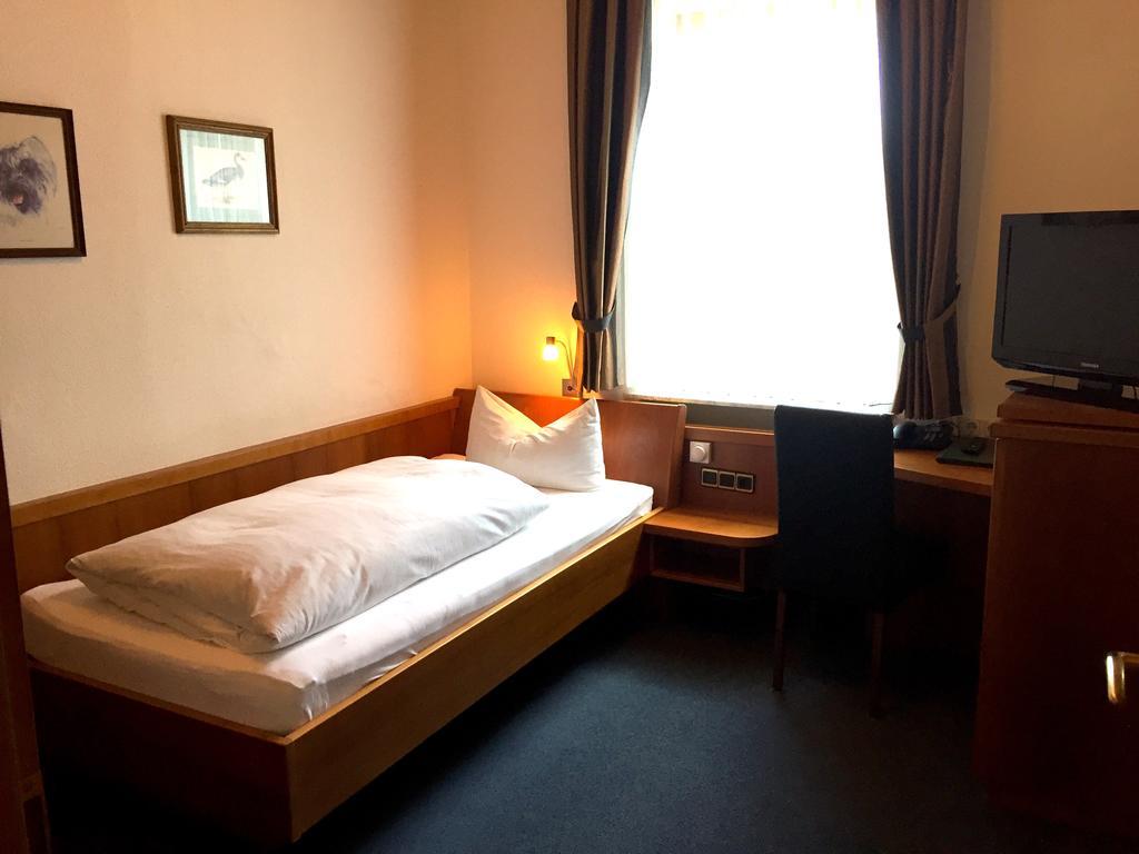 Hotel Zur Schoenen Aussicht 마르크차이덴펠트 외부 사진